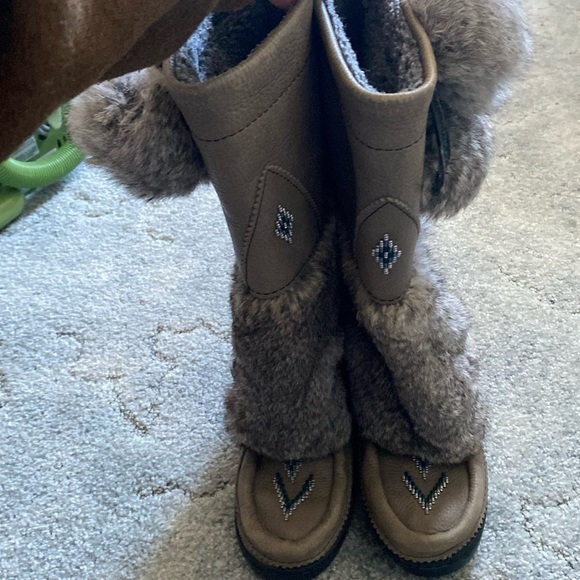 manitobah mukluks Shoes - Manitoba mukluk leather Gray Fur Boots